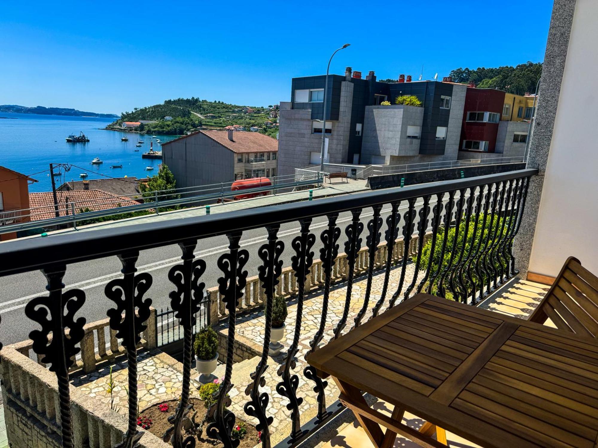 Apartamento Lb, Vistas A La Ria Raxó Eksteriør billede