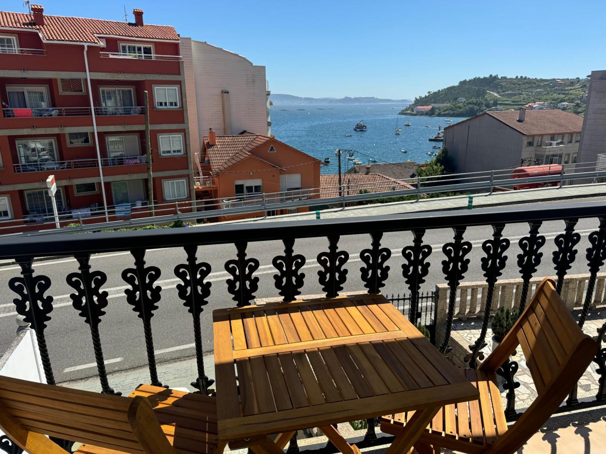 Apartamento Lb, Vistas A La Ria Raxó Eksteriør billede